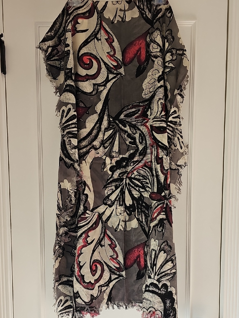 Tarnish Multicolor Floral Wool Scarf with Black Tag